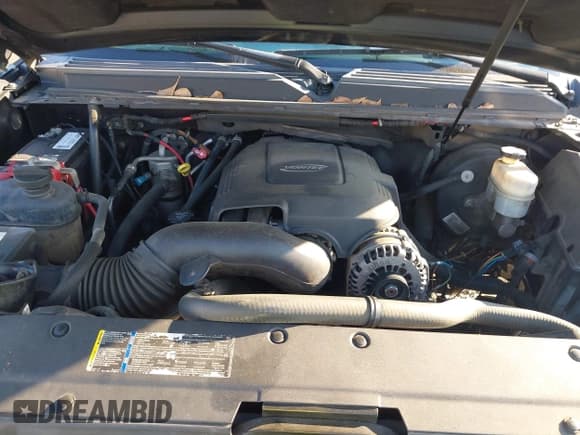 ✅ 2007 Chevrolet Suburban LT • VIN: 3GNFC16077G153129 • Lot: 42059118. Listed on IAAI with 280,604 mi. Free auction sales archive from the USA and detailed vehicle history report at DreamBid. Image 10.