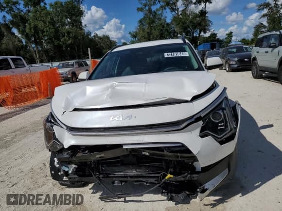 ✅ 2024 Kia Niro LX • VIN: KNDCP3LE1R5151480 • Lot: 72101045. Listed on Copart with 32,865 mi. Free auction sales archive from the USA and detailed vehicle history report at DreamBid. Image 5.