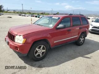 ✅ 2005 Jeep Grand Cherokee • VIN: 1J8HS48N55C658562 • Lot: 56601705. Wystawiony na Copart z przebiegiem 178 522 mil. Bezpłatny archiwum sprzedaży aukcyjnych z USA i szczegółowy raport historii pojazdu na DreamBid. Zdjęcie 1.