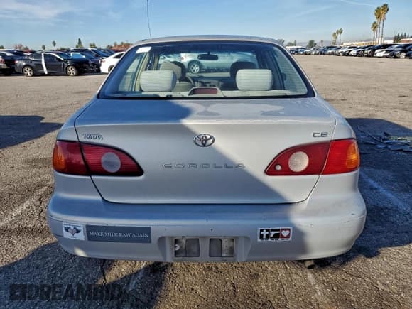 ✅ 2001 Toyota Corolla LE • VIN: 1NXBR12E81Z424786 • Lot: 93980485. Listed on Copart with 218,393 mi. Free auction sales archive from the USA and detailed vehicle history report at DreamBid. Image 6.