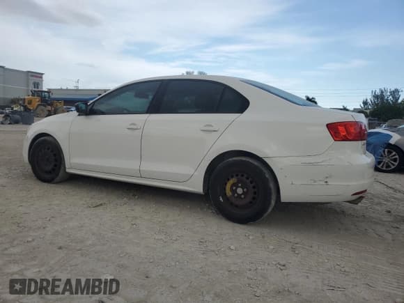 ✅ 2012 Volkswagen Jetta • VIN: 3VW2K7AJ1CM386767 • Lot: 91240095. Wystawiony na Copart z przebiegiem 142 457 mil. Bezpłatny archiwum sprzedaży aukcyjnych z USA i szczegółowy raport historii pojazdu na DreamBid. Zdjęcie 2.