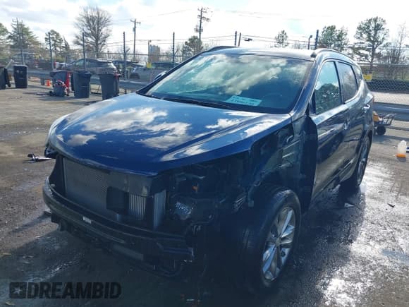 ✅ 2017 Hyundai Santa Fe 2.0T • VIN: 5XYZU4LA6HG401159 • Lot: 43806120. Listed on IAAI with 54,032 mi. Free auction sales archive from the USA and detailed vehicle history report at DreamBid. Image 17.