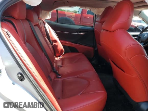 ✅ 2023 Toyota Camry XSE • VIN: 4T1K61BK8PU073806 • Lot: 61587805. Wystawiony na Copart z przebiegiem 137 936 mil. Bezpłatny archiwum sprzedaży aukcyjnych z USA i szczegółowy raport historii pojazdu na DreamBid. Zdjęcie 10.