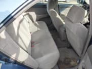 ✅ 2003 Toyota Camry LE • VIN: 4T1BE32K13U659174 • Lot: 43748325. Wystawiony na IAAI z przebiegiem 268 599 mil. Bezpłatny archiwum sprzedaży aukcyjnych z USA i szczegółowy raport historii pojazdu na DreamBid. Zdjęcie 8.