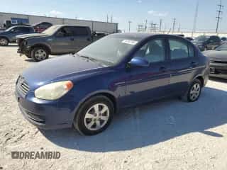 2009 Hyundai Accent Auto GLS z VIN KMHCN46C79U294652, wystawiony jako Copart lot #74760184 z przebiegiem 172 654 mil mil oraz Szkoda całkowita • Salvage title. Historia ofert i sprzedaży dostępna na DreamBid. Obrazek 1.