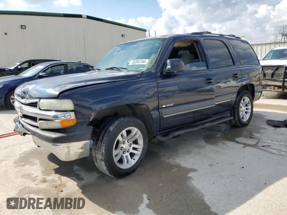 ✅ 2004 Chevrolet Tahoe LS • VIN: 1GNEC13T64R121410 • Lot: 70395744. Listed on Copart with 179,973 mi. Free auction sales archive from the USA and detailed vehicle history report at DreamBid. Image 1.