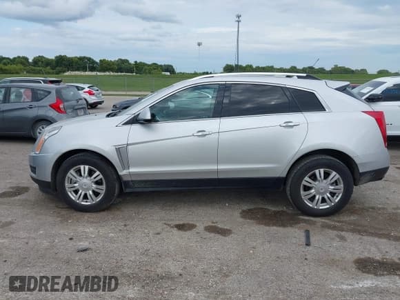 ✅ 2016 Cadillac SRX Luxury Collection • VIN: 3GYFNBE37GS578796 • Лот: 43142813. Опубликован ранее на IAAI с пробегом 75 462 миль. Бесплатный доступ к архиву аукционных продаж из США и подробный отчёт об истории автомобиля на DreamBid. Изображение 14.