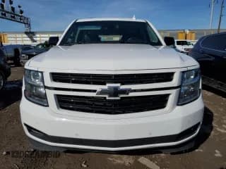 ✅ 2020 Chevrolet Suburban Premier • VIN: 1GNSKJKJXLR123259 • Lot: 46434524. Wystawiony na Copart z przebiegiem 118 367 mil. Bezpłatny archiwum sprzedaży aukcyjnych z USA i szczegółowy raport historii pojazdu na DreamBid. Zdjęcie 5.
