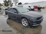 ✅ 2017 Dodge Charger SXT • VIN: 2C3CDXHG5HH520489 • Lot: 82437865. Wystawiony na Copart z przebiegiem 94 019 mil. Bezpłatny archiwum sprzedaży aukcyjnych z USA i szczegółowy raport historii pojazdu na DreamBid. Zdjęcie 4.