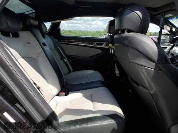 ✅ 2018 Genesis G80 Sport • VIN: KMHGN4JB5JU248435 • Lot: 64932735. Listed on Copart with 87,773 mi. Free auction sales archive from the USA and detailed vehicle history report at DreamBid. Image 10.