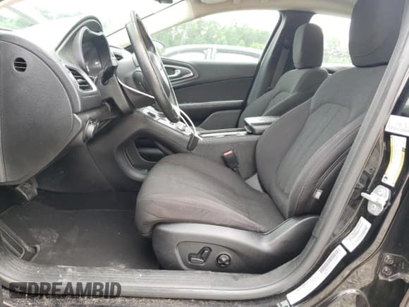 ✅ 2015 Chrysler 200 Limited • VIN: 1C3CCCAB7FN613223 • Lot: 59328025. Listed on Copart with 126,627 mi. Free auction sales archive from the USA and detailed vehicle history report at DreamBid. Image 7.