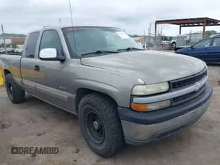 ✅ 2001 Chevrolet Silverado 1500 LT • VIN: 2GCEC19T511122228 • Lot: 41736673. Wystawiony na IAAI z przebiegiem 413 475 mil mil. Skorzystaj z bezpłatnego archiwum sprzedaży aukcyjnych z USA i zobacz szczegółowy raport historii pojazdu na DreamBid. Zdjęcie 1.