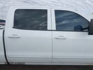 ✅ 2015 Chevrolet Silverado 2500HD LT • VIN: 1GC1KVEG6FF575758 • Lot: 42212395. Wystawiony na IAAI z przebiegiem Nie podano. Bezpłatny archiwum sprzedaży aukcyjnych z USA i szczegółowy raport historii pojazdu na DreamBid. Zdjęcie 14.