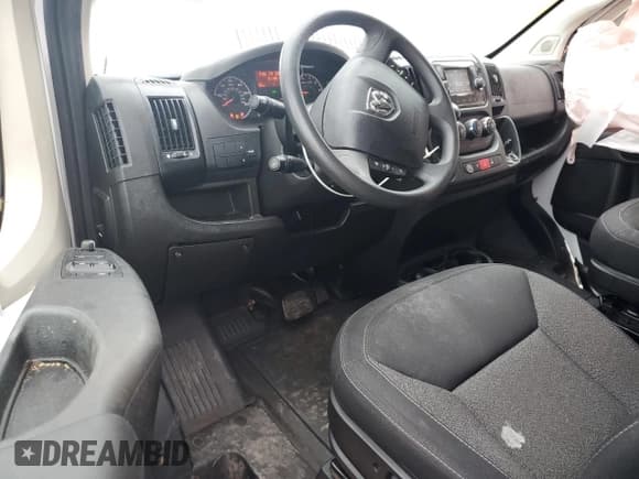 ✅ 2018 Ram ProMaster Cargo • VIN: 3C6TRVDG1JE111289 • Lot: 81678575. Listed on Copart with 131,185 mi. Free auction sales archive from the USA and detailed vehicle history report at DreamBid. Image 8.