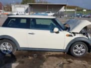 ✅ 2013 MINI Hardtop • VIN: WMWSU3C54DT681349 • Lot: 43530116. Wystawiony na IAAI z przebiegiem 58 561 mil. Bezpłatny archiwum sprzedaży aukcyjnych z USA i szczegółowy raport historii pojazdu na DreamBid. Zdjęcie 14.
