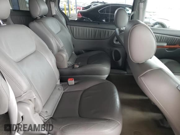 ✅ 2008 Toyota Sienna XLE • VIN: 5TDZK22CX8S184957 • Lot: 80167035. Listed on Copart with 101,188 mi. Free auction sales archive from the USA and detailed vehicle history report at DreamBid. Image 11.