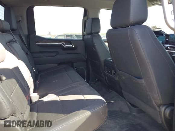 ✅ 2023 Chevrolet Silverado 1500 LT Trail Boss • VIN: 3GCUDFED3PG197885 • Lot: 41733427. Wystawiony na IAAI z przebiegiem 64 911 mil. Bezpłatny archiwum sprzedaży aukcyjnych z USA i szczegółowy raport historii pojazdu na DreamBid. Zdjęcie 8.