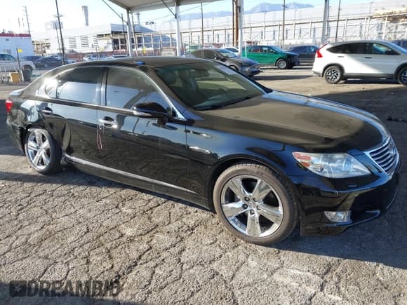 ✅ 2010 Lexus LS 460 L • VIN: JTHGL5EF7A5038313 • Lot: 41653673. Wystawiony na IAAI z przebiegiem 82 639 mil. Bezpłatny archiwum sprzedaży aukcyjnych z USA i szczegółowy raport historii pojazdu na DreamBid. Zdjęcie 1.
