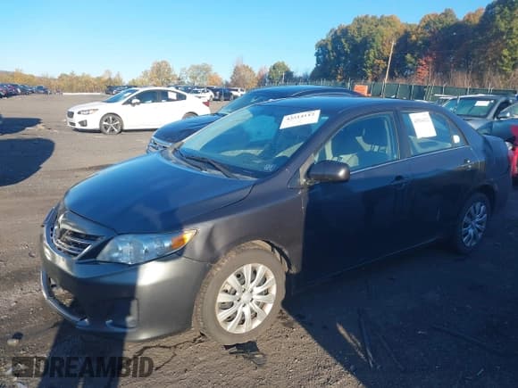 ✅ 2013 Toyota Corolla L • VIN: 2T1BU4EE2DC083936 • Lot: 43514112. Wystawiony na IAAI z przebiegiem 176 525 mil. Bezpłatny archiwum sprzedaży aukcyjnych z USA i szczegółowy raport historii pojazdu na DreamBid. Zdjęcie 17.