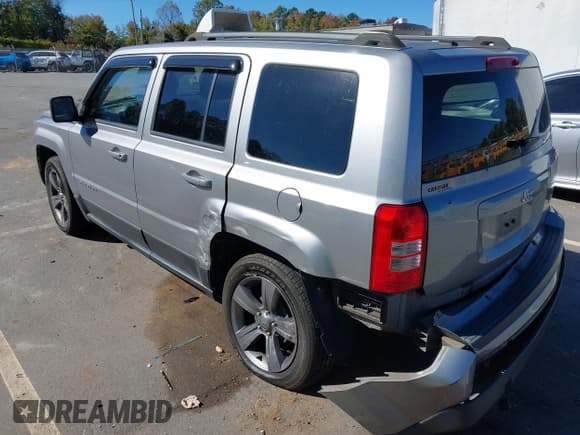 ✅ 2015 Jeep Patriot High Altitude • VIN: 1C4NJPFA1FD428351 • Lot: 43475911. Wystawiony na IAAI z przebiegiem 172 007 mil. Bezpłatny archiwum sprzedaży aukcyjnych z USA i szczegółowy raport historii pojazdu na DreamBid. Zdjęcie 3.