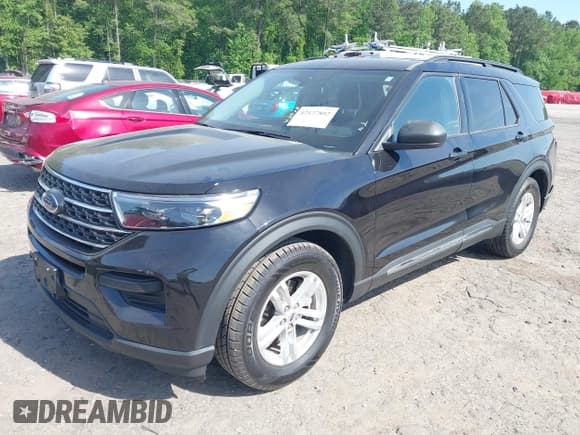 ✅ 2022 Ford Explorer XLT • VIN: 1FMSK7DH8NGB09893 • Lot: 42127802. Wystawiony na IAAI z przebiegiem 43 213 mil. Bezpłatny archiwum sprzedaży aukcyjnych z USA i szczegółowy raport historii pojazdu na DreamBid. Zdjęcie 2.
