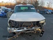 ✅ 2007 Chevrolet Silverado 2500HD • VIN: 1GBHK24D77E172226 • Lot: 92254545. Wystawiony na Copart z przebiegiem Nie podano. Bezpłatny archiwum sprzedaży aukcyjnych z USA i szczegółowy raport historii pojazdu na DreamBid. Zdjęcie 5.