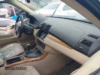 ✅ 2003 BMW X5 3.0i • VIN: 5UXFA53533LV87310 • Lot: 43801018. Wystawiony na IAAI z przebiegiem Nie podano. Bezpłatny archiwum sprzedaży aukcyjnych z USA i szczegółowy raport historii pojazdu na DreamBid. Zdjęcie 5.