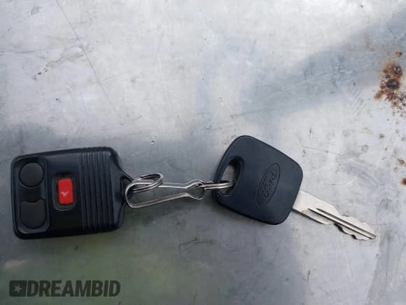 ✅ 2001 Ford Expedition Eddie Bauer • VIN: 1FMRU17LX1LA73664 • Lot: 43175580. Listed on IAAI with 153,050 mi. Free auction sales archive from the USA and detailed vehicle history report at DreamBid. Image 11.