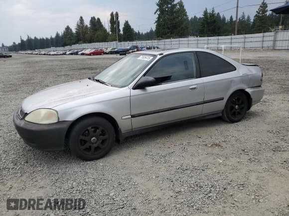 ✅ 2000 Honda Civic EX • VIN: 1HGEJ8140YL064733 • Lot: 71926415. Listed on Copart with 271,769 mi. Free auction sales archive from the USA and detailed vehicle history report at DreamBid. Image 1.