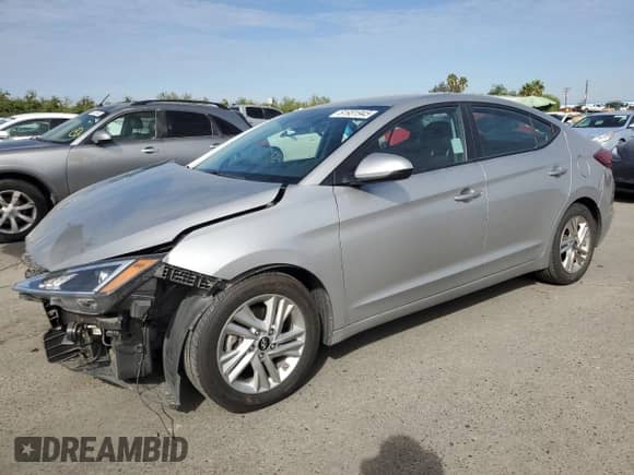 2020 Hyundai Elantra SEL z VIN 5NPD84LF3LH602352, wystawiony jako Copart lot #81931945 z przebiegiem 97 186 mil mil oraz Szkoda całkowita • Salvage title. Historia ofert i sprzedaży dostępna na DreamBid. Obrazek 1.