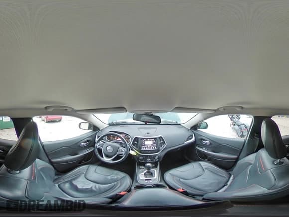 ✅ 2014 Jeep Cherokee Trailhawk • VIN: 1C4PJMBSXEW173045 • Lot: 95015875. Wystawiony na Copart z przebiegiem 150 829 mil. Bezpłatny archiwum sprzedaży aukcyjnych z USA i szczegółowy raport historii pojazdu na DreamBid. Zdjęcie 14.