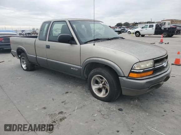 ✅ 2000 Chevrolet S-10 LS Xtreme • VIN: 1GCCS19WXY8254204 • Лот: 43044855. Опубликован ранее на Copart с пробегом 142 391 миль. Бесплатный доступ к архиву аукционных продаж из США и подробный отчёт об истории автомобиля на DreamBid. Изображение 4.