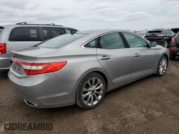 ✅ 2012 Hyundai Azera • VIN: KMHFH4JG1CA186454 • Lot: 51685695. Wystawiony na Copart z przebiegiem 123 327 mil mil. Skorzystaj z bezpłatnego archiwum sprzedaży aukcyjnych z USA i zobacz szczegółowy raport historii pojazdu na DreamBid. Zdjęcie 3.