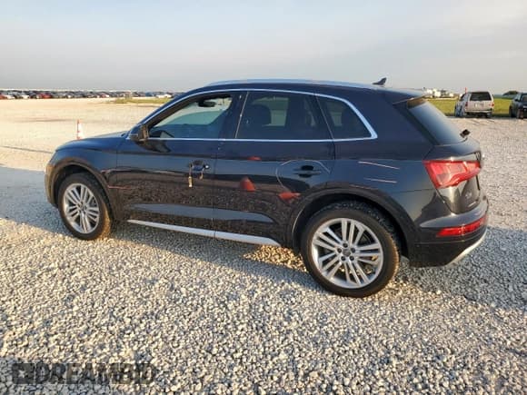 ✅ 2020 Audi Q5 Premium Plus • VIN: WA1BNAFY5L2071596 • Lot: 70526045. Wystawiony na Copart z przebiegiem 52 478 mil. Bezpłatny archiwum sprzedaży aukcyjnych z USA i szczegółowy raport historii pojazdu na DreamBid. Zdjęcie 2.