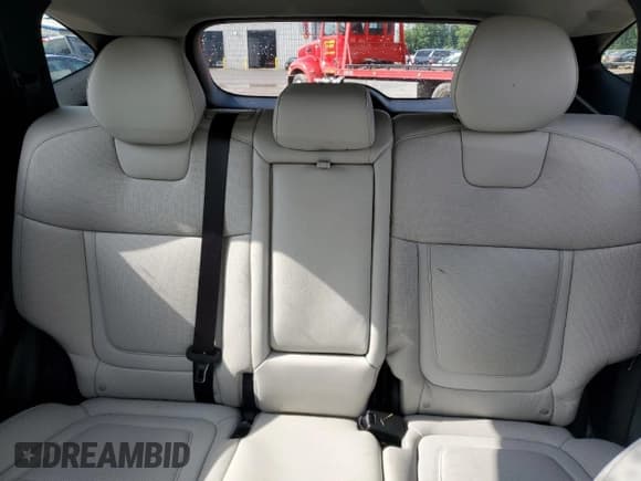 ✅ 2022 Hyundai Tucson SEL • VIN: 5NMJCCAE6NH048276 • Lot: 63550633. Wystawiony na Copart z przebiegiem Nie podano. Bezpłatny archiwum sprzedaży aukcyjnych z USA i szczegółowy raport historii pojazdu na DreamBid. Zdjęcie 10.