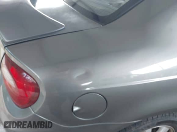 2005 Dodge Neon SXT z VIN 1B3ES56C05D252573, wystawiony jako IAAI lot #42388664 z przebiegiem 128 328 mil mil oraz . Historia ofert i sprzedaży dostępna na DreamBid. Obrazek 15.