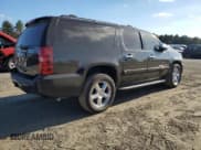 ✅ 2008 Chevrolet Suburban 2LT • VIN: 1GNFK16358R250215 • Lot: 79110414. Wystawiony na Copart z przebiegiem 150 726 mil. Bezpłatny archiwum sprzedaży aukcyjnych z USA i szczegółowy raport historii pojazdu na DreamBid. Zdjęcie 3.
