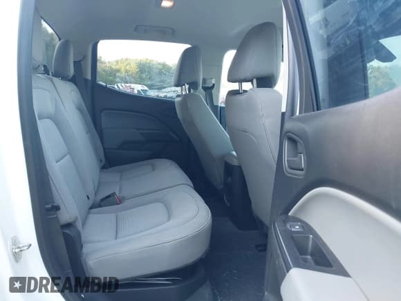 ✅ 2020 Chevrolet Colorado 2WD Work Truck • VIN: 1GCGSBEA7L1186415 • Lot: 43201106. Listed on IAAI with 131,939 mi. Free auction sales archive from the USA and detailed vehicle history report at DreamBid. Image 8.