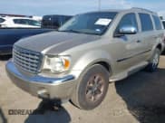 ✅ 2009 Chrysler Aspen Limited • VIN: 1A8HX58P09F708457 • Lot: 42961126. Listed on IAAI with 89,054 mi. Free auction sales archive from the USA and detailed vehicle history report at DreamBid. Image 13.