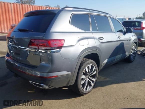 ✅ 2022 Volkswagen Atlas SE • VIN: 1V2KR2CA9NC556746 • Лот: 43641371. Опубликован ранее на IAAI с пробегом 43 766 миль. Бесплатный доступ к архиву аукционных продаж из США и подробный отчёт об истории автомобиля на DreamBid. Изображение 4.