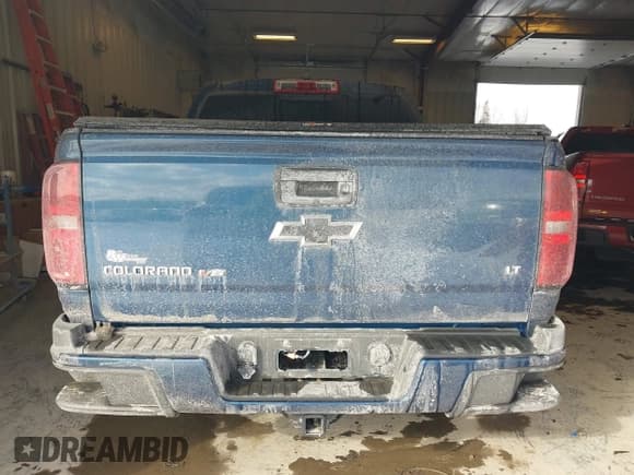 ✅ 2019 Chevrolet Colorado 4WD LT • VIN: 1GCGTCEN5K1327308 • Lot: 41630217. Listed on IAAI with 15,501 mi. Free auction sales archive from the USA and detailed vehicle history report at DreamBid. Image 17.