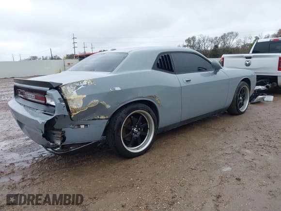✅ 2009 Dodge Challenger R/T • VIN: 2B3LJ54TX9H526495 • Lot: 41408708. Wystawiony na IAAI z przebiegiem 147 835 mil. Bezpłatny archiwum sprzedaży aukcyjnych z USA i szczegółowy raport historii pojazdu na DreamBid. Zdjęcie 4.