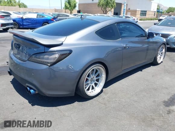 ✅ 2014 Hyundai Genesis Coupe Ultimate • VIN: KMHHU6KJ9EU120827 • Lot: 42630084. Wystawiony na IAAI z przebiegiem 118 614 mil. Bezpłatny archiwum sprzedaży aukcyjnych z USA i szczegółowy raport historii pojazdu na DreamBid. Zdjęcie 4.