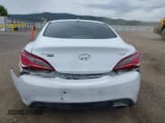 ✅ 2014 Hyundai Genesis Coupe 2.0T • VIN: KMHHT6KD2EU119029 • Lot: 42563822. Wystawiony na IAAI z przebiegiem 66 771 mil. Bezpłatny archiwum sprzedaży aukcyjnych z USA i szczegółowy raport historii pojazdu na DreamBid. Zdjęcie 16.