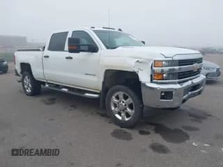 ✅ 2015 Chevrolet Silverado 2500HD LT • VIN: 1GC1KVE84FF170975 • Lot: 43166213. Listed on IAAI with 197,747 mi. Free auction sales archive from the USA and detailed vehicle history report at DreamBid. Image 1.