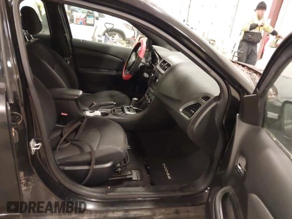 ✅ 2013 Dodge Avenger SE • VIN: 1C3CDZAB5DN712488 • Лот: 41423729. Опубликован ранее на IAAI с пробегом 122 227 миль. Бесплатный доступ к архиву аукционных продаж из США и подробный отчёт об истории автомобиля на DreamBid. Изображение 5.