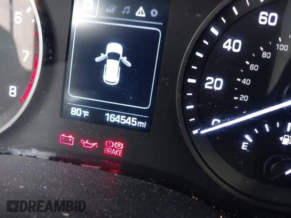 2018 Hyundai Tucson SEL z VIN KM8J33A42JU733994, wystawiony jako IAAI lot #42985978 z przebiegiem 164 545 mil mil oraz . Historia ofert i sprzedaży dostępna na DreamBid. Obrazek 14.