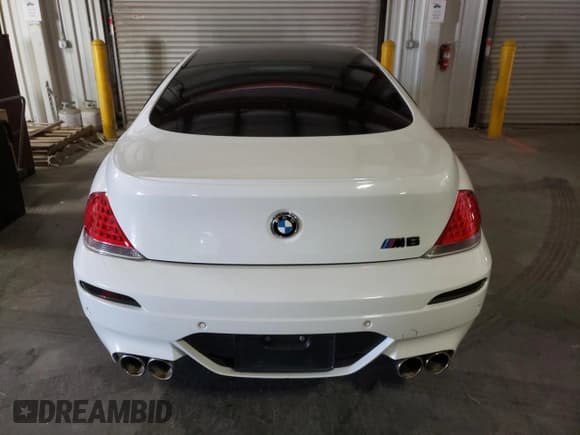 ✅ 2007 BMW 6 Series M6 • VIN: WBSEH93527CY24187 • Лот: 85204545. Опубликован ранее на Copart с пробегом 116 132 миль. Бесплатный доступ к архиву аукционных продаж из США и подробный отчёт об истории автомобиля на DreamBid. Изображение 6.