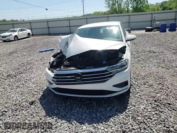 ✅ 2019 Volkswagen Jetta S • VIN: 3VWC57BU5KM111602 • Lot: 53152325. Listed on Copart with 64,679 mi. Free auction sales archive from the USA and detailed vehicle history report at DreamBid. Image 11.