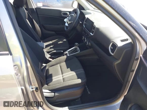 ✅ 2024 Hyundai Venue Limited • VIN: KMHRC8A33RU326558 • Lot: 42154625. Listed on IAAI with 7,151 mi. Free auction sales archive from the USA and detailed vehicle history report at DreamBid. Image 5.